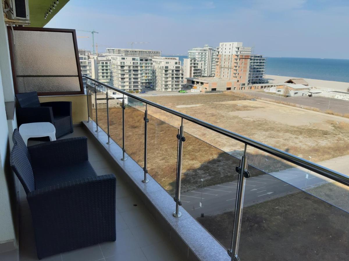 Apartament cu vedere la mare