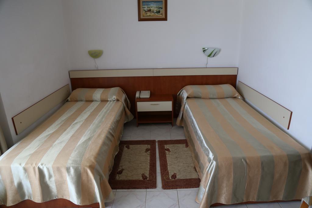 Cameră dublă cu vedere la mare