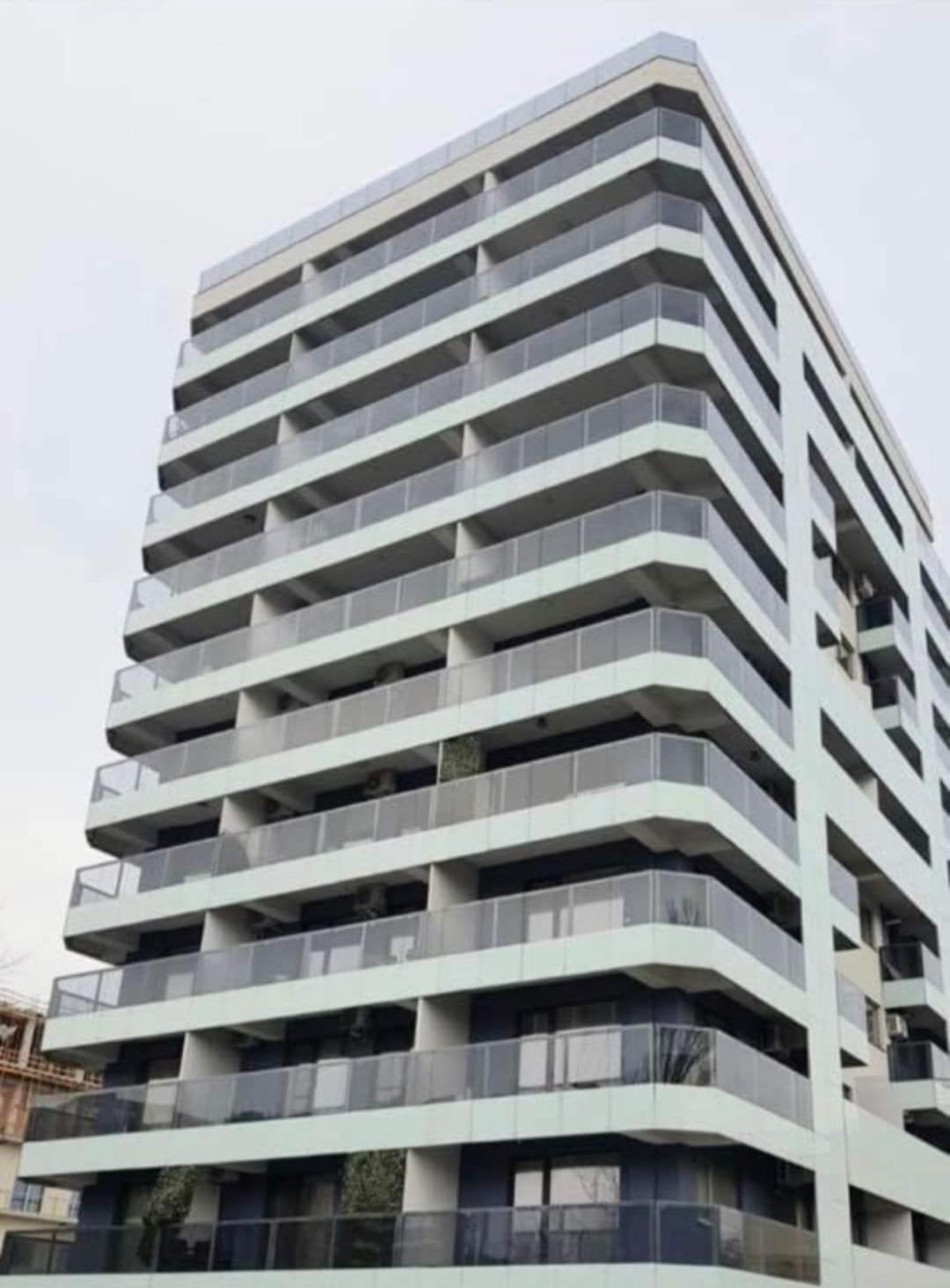 Apartament cu vedere la mare