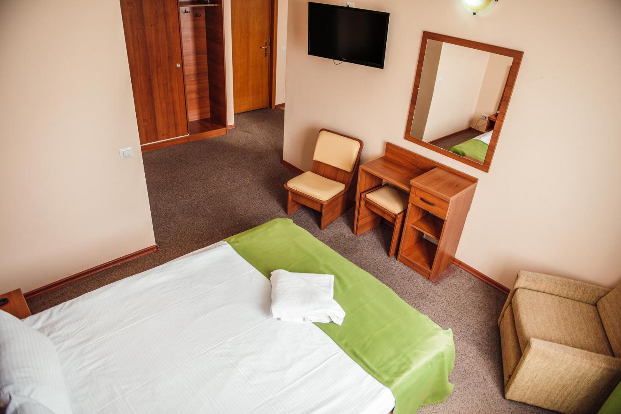 Family Suite,1607669752:JPEG