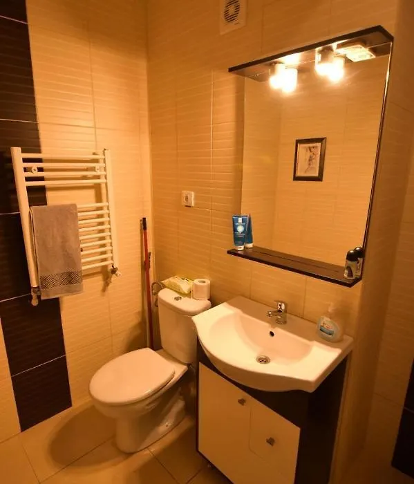Cris Summerland Apartament-1