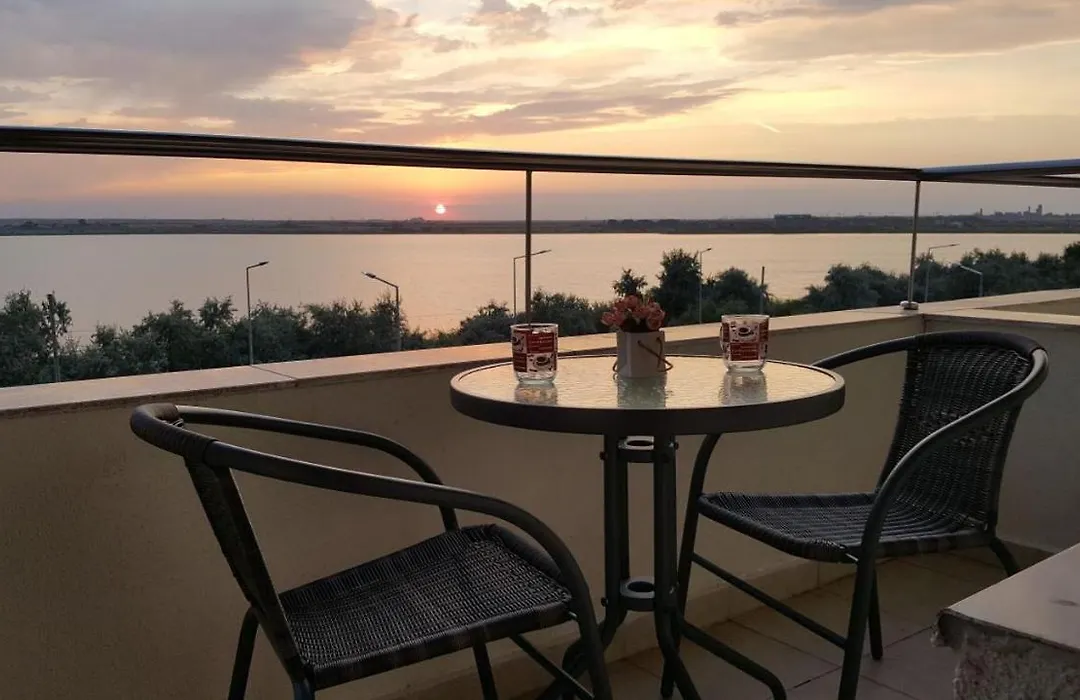 Summerland Beach&Sun Apartments-1