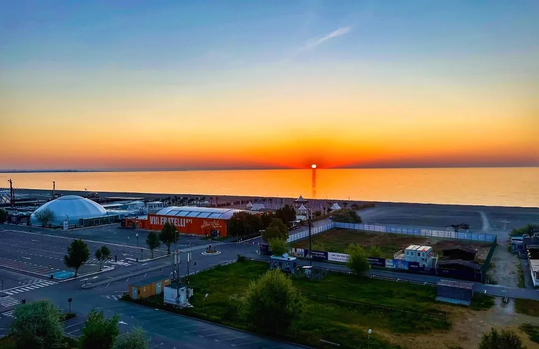 Scoica Alba Mamaia Nord Summerland-1