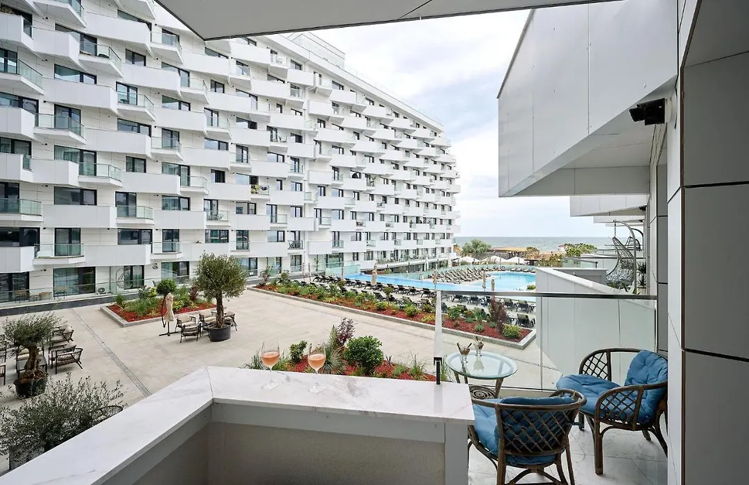 Star Apartment In Infinity Beach Resort - Parking-1
