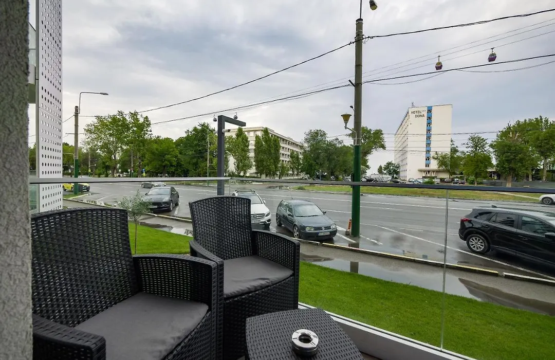 Red Luxury Apartment Lake On-1