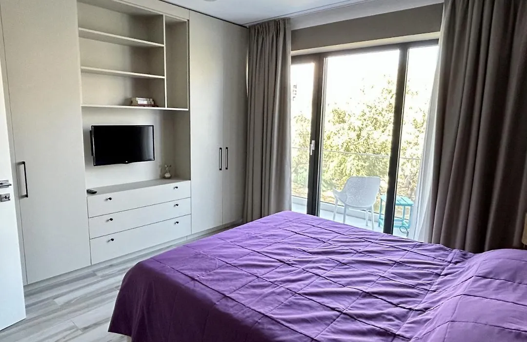 Seaside Apartment-1