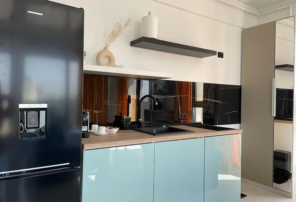 Shiba Studio Mamaia-1