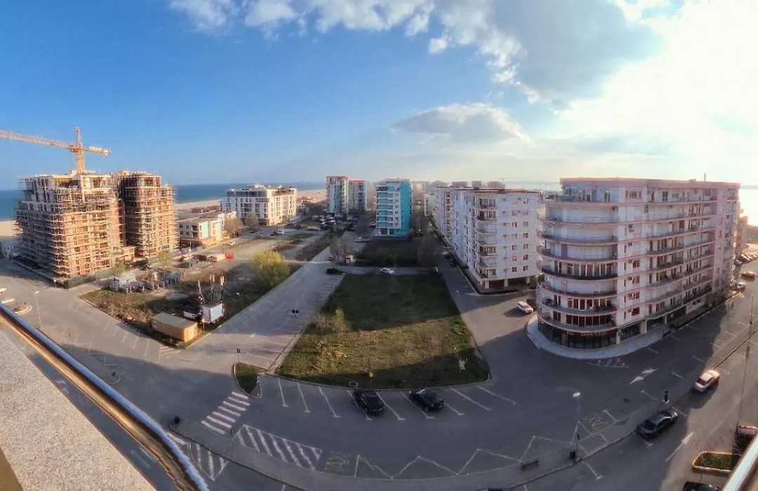 Seaview Cancun Apartments Summerland Mamaia-1