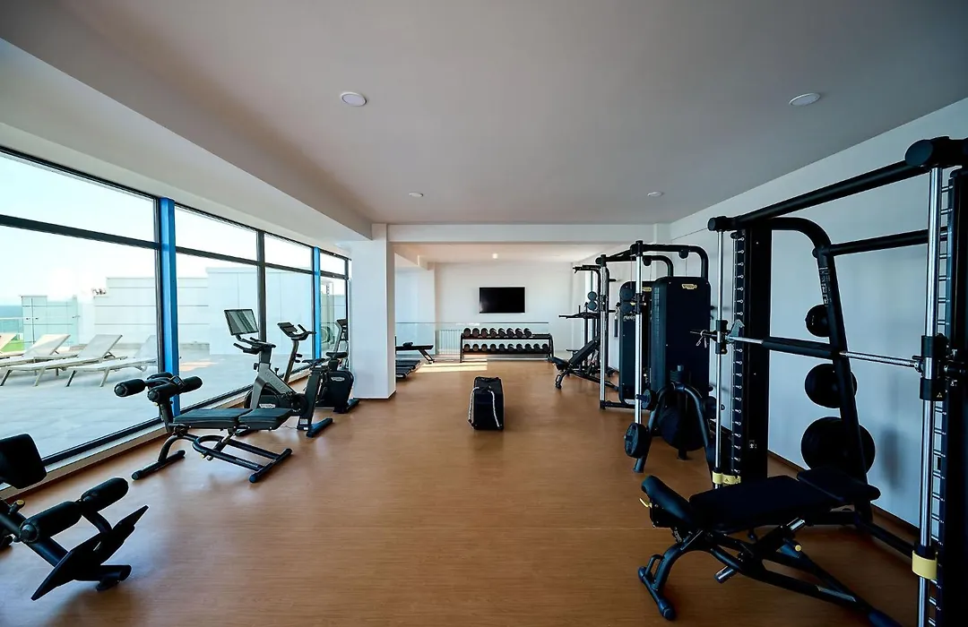 Wave N' Sea Apartment In Infinity Beach Resort - Parking-1