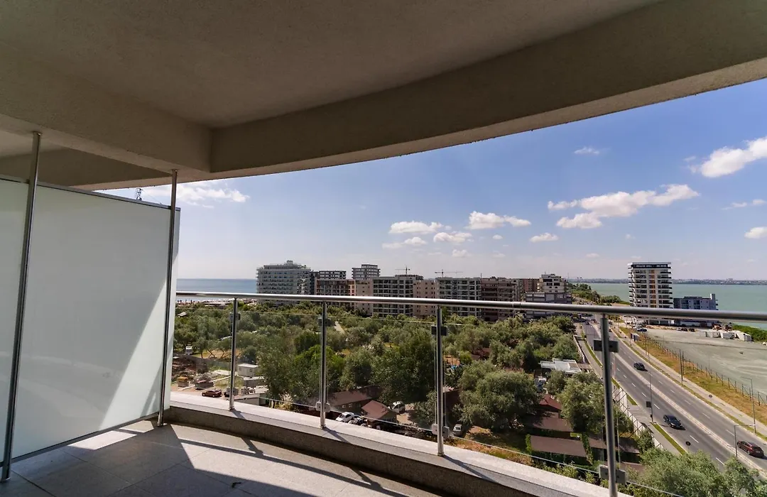 Lamera - Casa del Mar Apartamente si studiouri cu vedere si aproape de mare-1