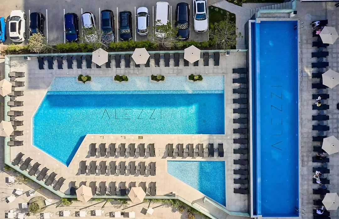 Ozi Apartment In Infinity Beach Resort - Parking-1