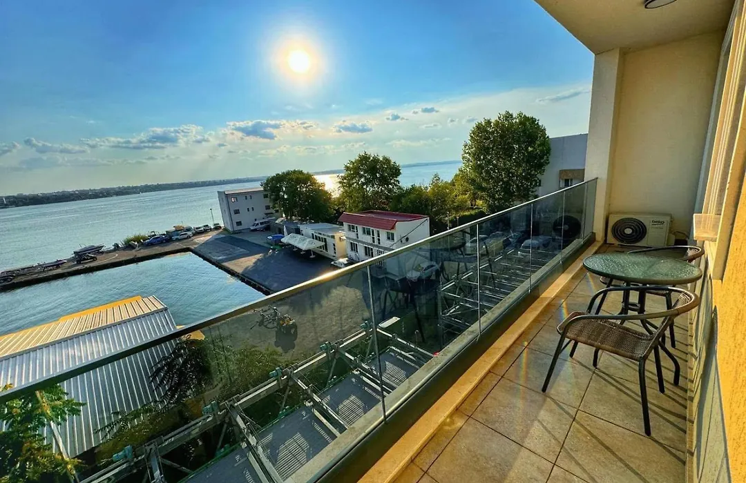 Cazare Apartmente in SolidHouse Mamaia-1