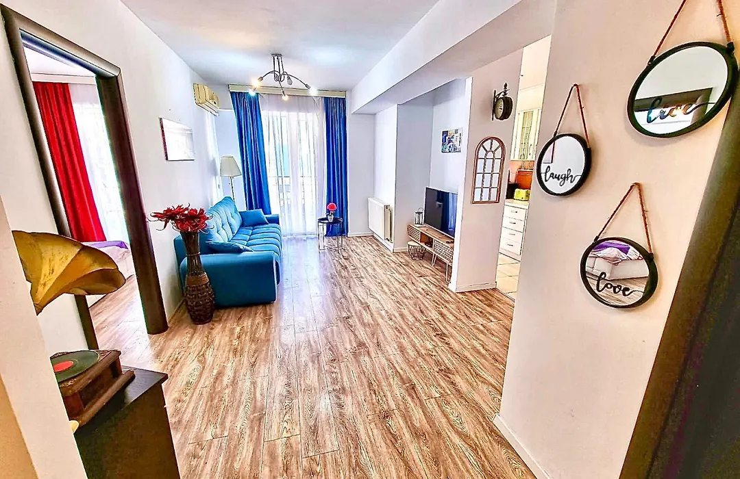 Summerland Seaview Suites-1