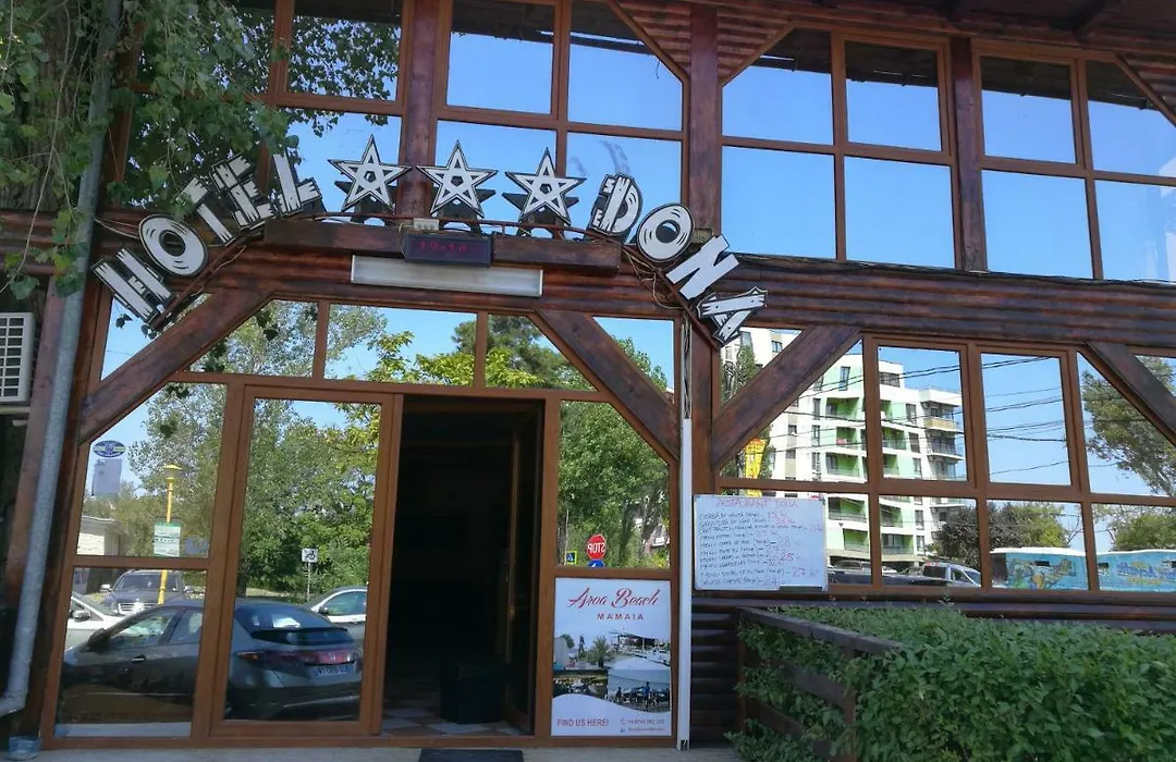 Hotel Dona-1