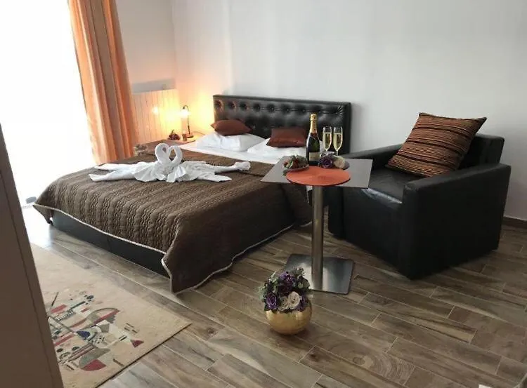 Loft Holiday-1