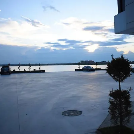 Apartment By The Lake With A View-3
