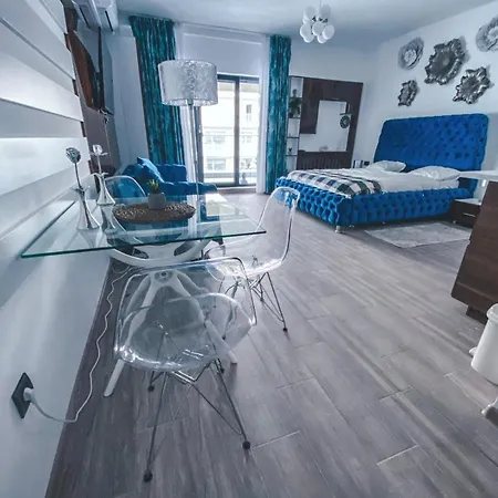 Mamaia Luxury Studio Apartment V-2
