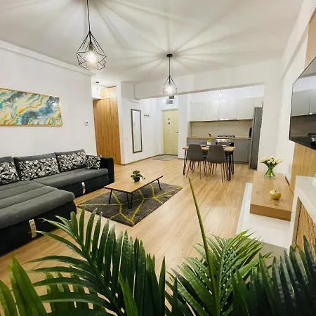Royal Moonlight Apartment-2