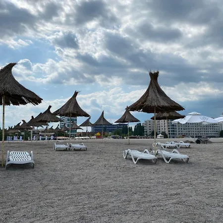Dincolo de nori-Mamaia-3