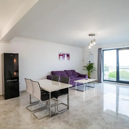 Luxury residence Mamaia-2