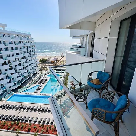 Summer Infinity Apartment Beach Resort-3