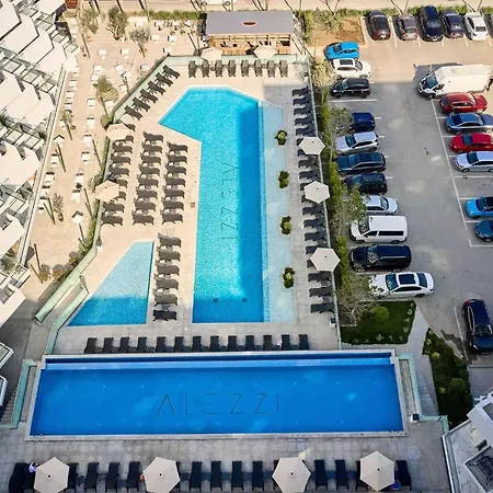 Star Apartment In Infinity Beach Resort - Parking-2