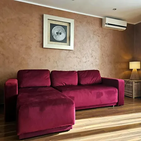 Monaco Summerland Apartments-3