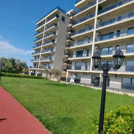 Solid Residence Lake Boutique Apartment 11-3