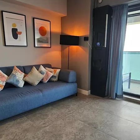 Sunset Lake Boutique Apartment-2