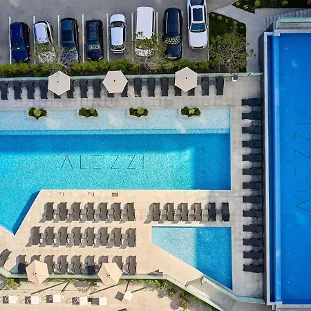 Nova Seaview Apartment In Infinity Beach Resort - Parking-3
