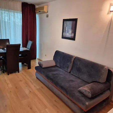 St.Vlas Apartments Mamaia-2