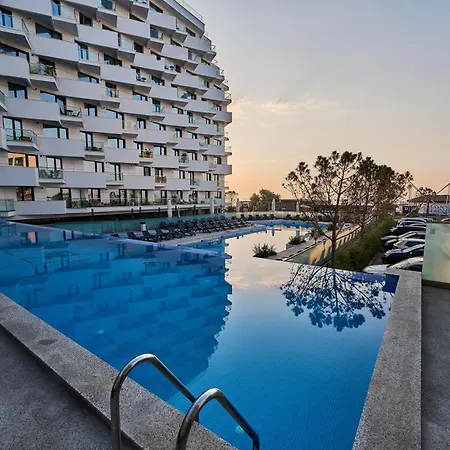 Soleil Anne Std In Infinity Pool & Spa Resort-2