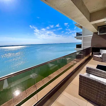 Lake Apartments Solid Mamaia-2