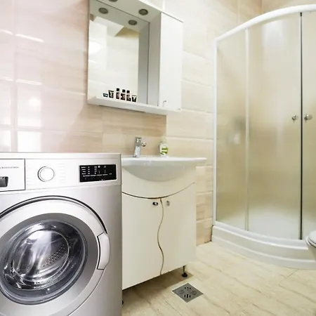 Aqua Summerland Apartments-3