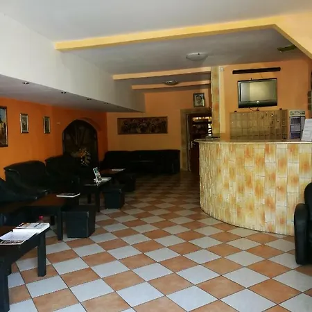 Hotel Dona-2