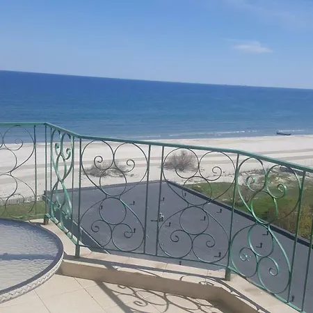 Apartament Safir Mamaia-3