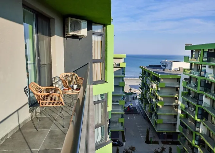 Blu Sea View Apartment - Spa Pools Beach Resort