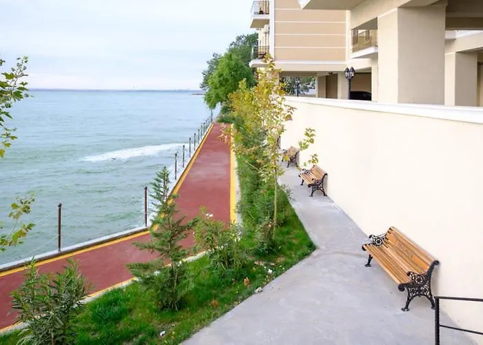 Nicole Apartament Mamaia Solid House Residence