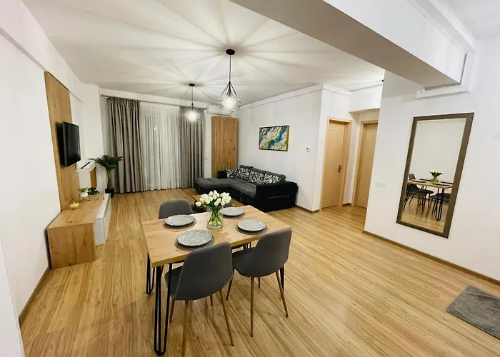 Royal Moonlight Apartment