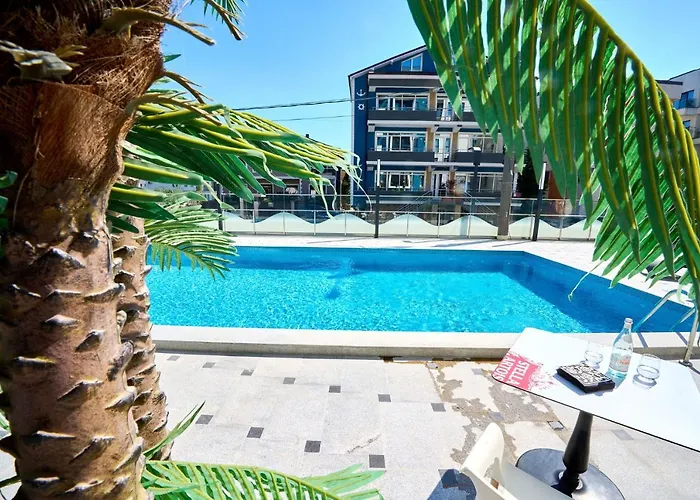 Blue Wave Studio In Nord10 - Pool N Playground