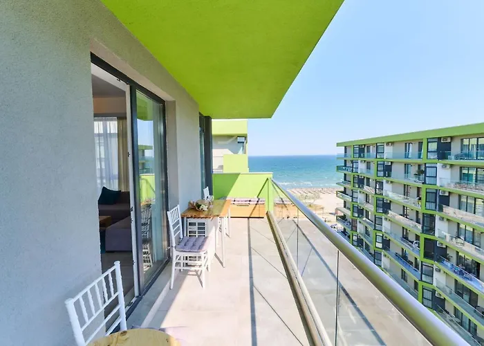 Cermar - Spa N Pool Beach Resort- Parking