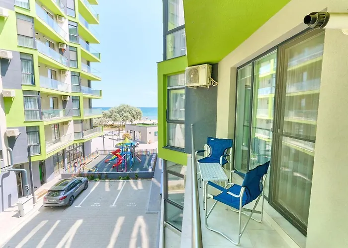 Blacksearama Apartment- Spa, Pools And Parking