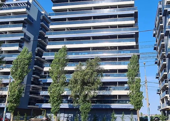 Mirage Sea Breeze Apartment
