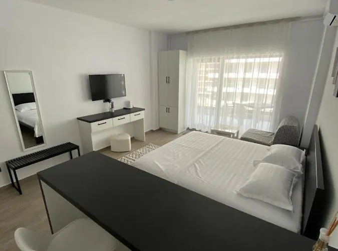 Casa Del Mar