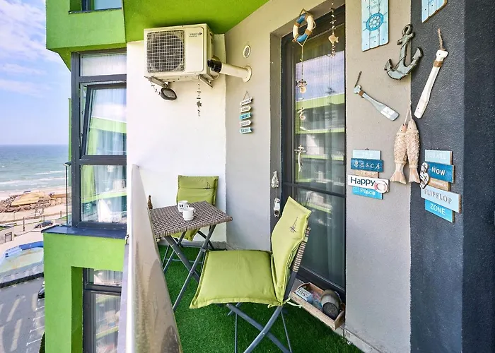 Color Studio 126 - Spa & Pools Access