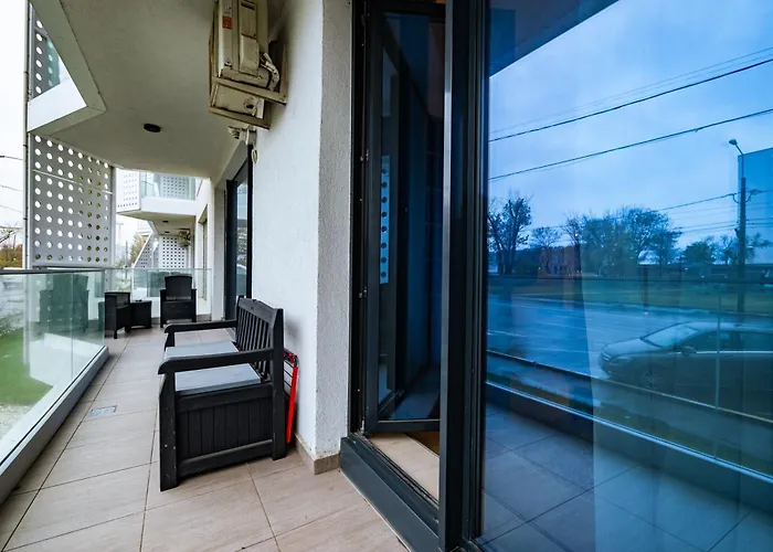 Premier Luxury Lake On