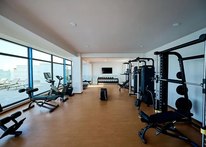 Wave N' Sea Apartment In Infinity Beach Resort - Parking