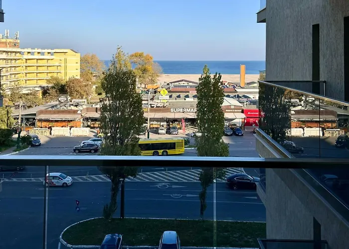 Lamera - Solid Butoaie Apartamente si studiouri cu parcare si vedere la lac si mare