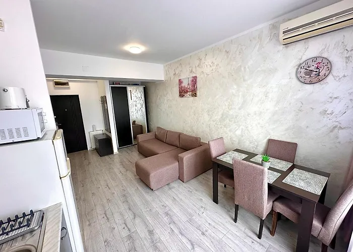 Summerland Seaview Suites