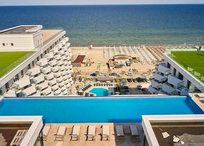 Soleil Anne Std In Infinity Pool & Spa Resort
